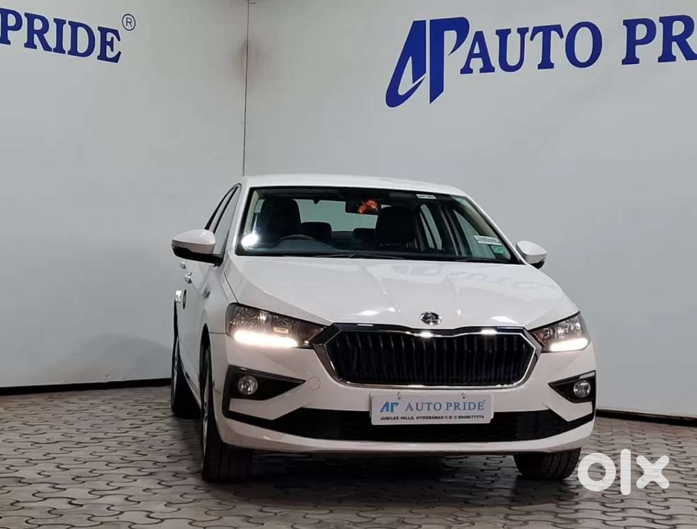 Skoda Slavia Ambition 1.5l Tsi Dsg, 2023, Petrol