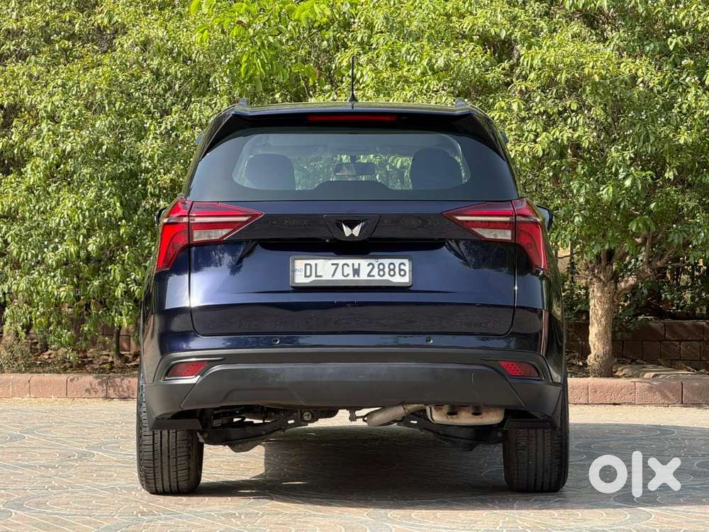 Mahindra Xuv700 Mx Petrol Mt 5 Str (e), 2024, Petrol