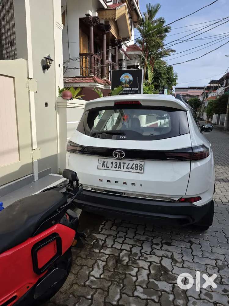 Tata Safari Diesel Auto 2021 As Good As New Only Company Service