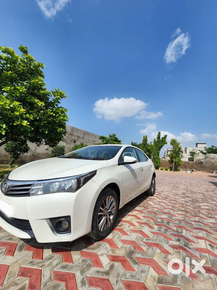 Toyota Corolla Altis 2014