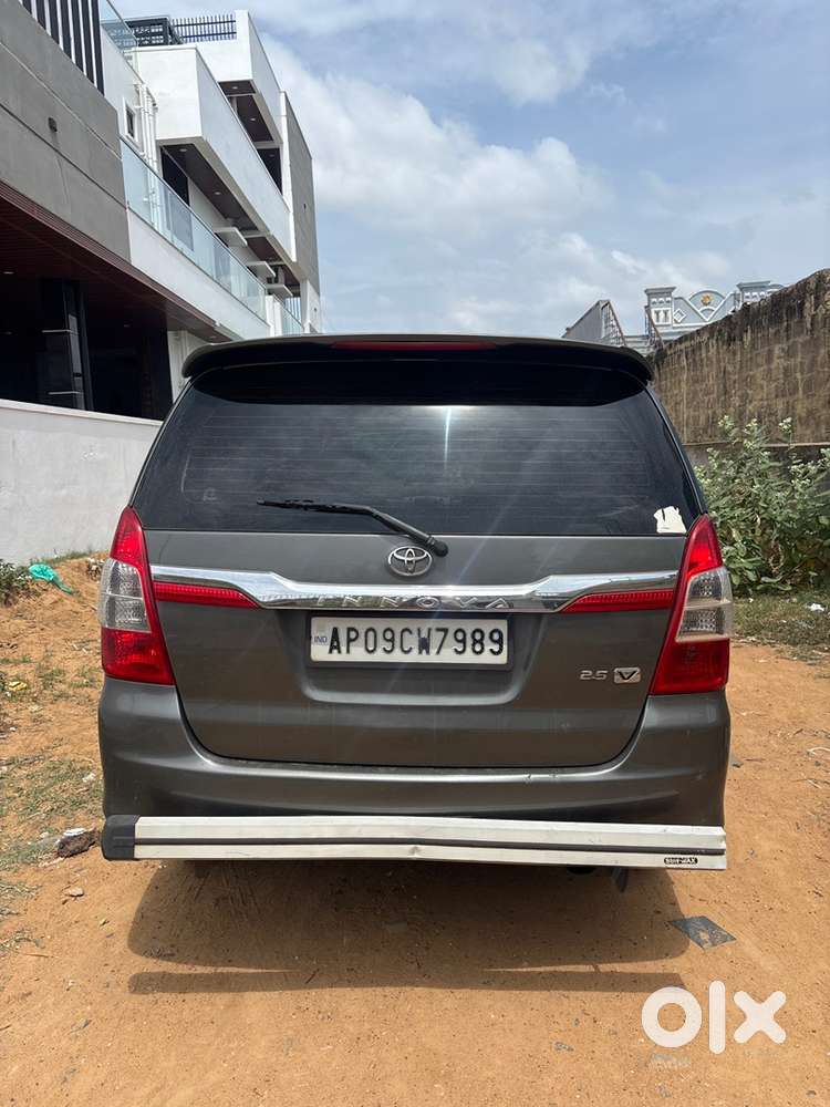 Toyota Innova Diesel 2014