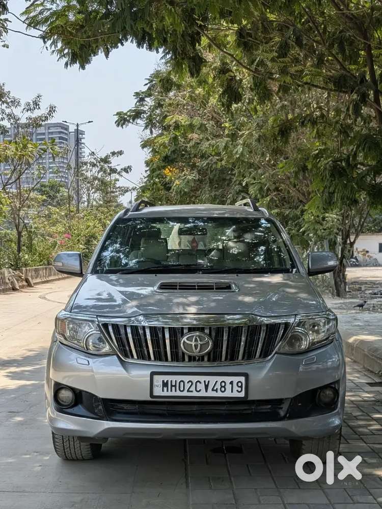Toyota Fortuner 2012