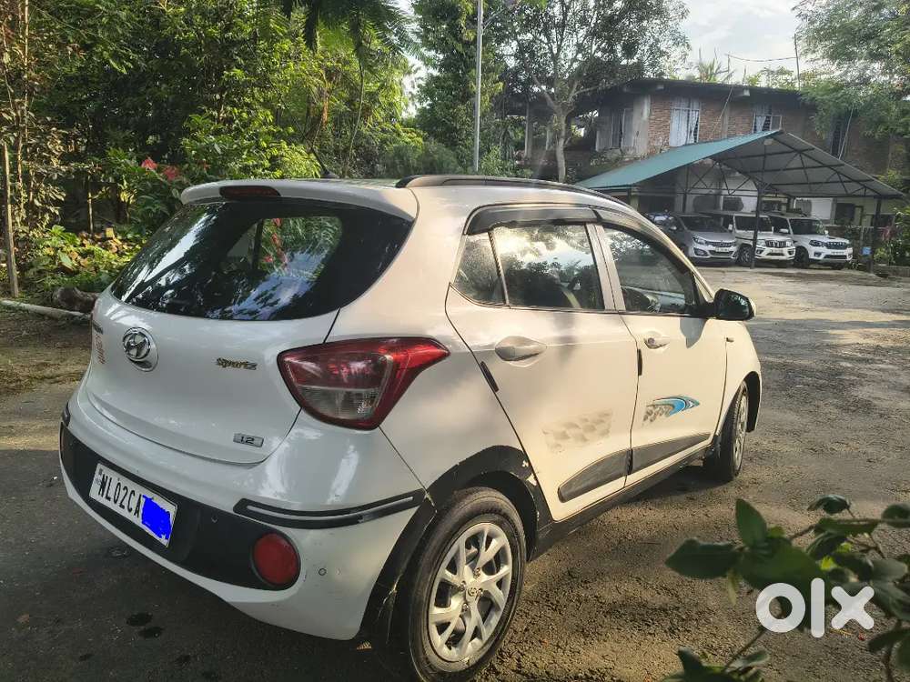 Hyundai Grand I10 2018 Petrol 42000 Km Driven