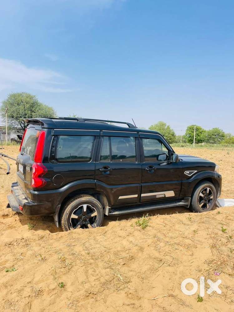 Mahindra Scorpio Classic 2023 Diesel 52000 Km Driven