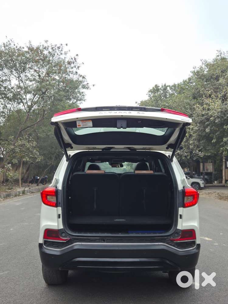 Mahindra Alturas G4 4wd At, 2020, Diesel