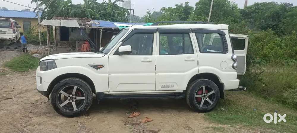 Mahindra Scorpio Diesel 2015