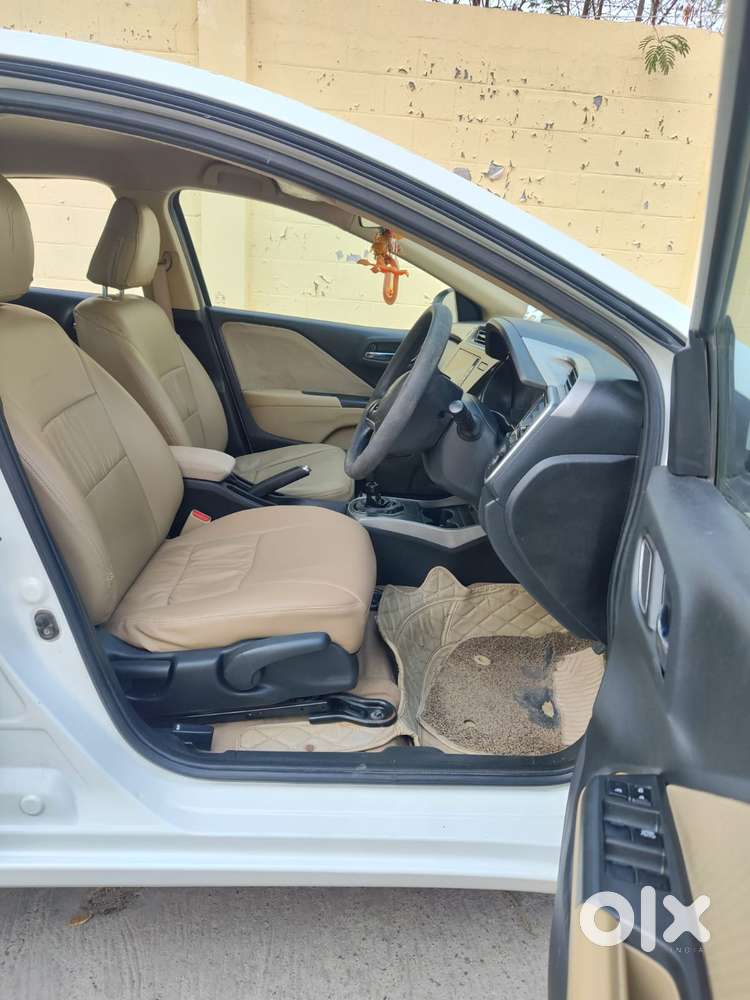 Honda City I-vtec V, 2017, Petrol