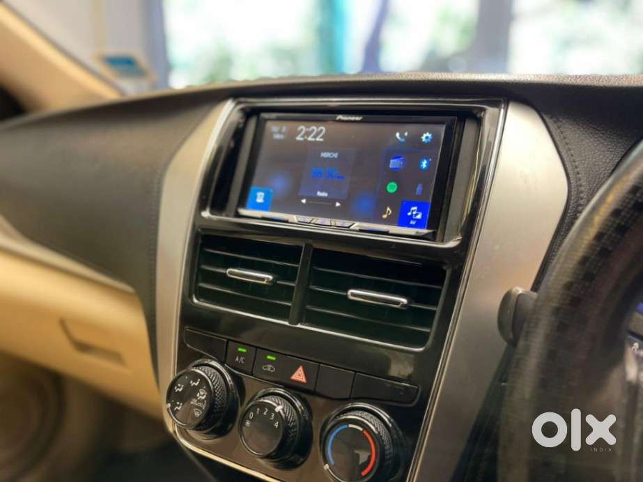 Toyota Yaris J Cvt, 2020, Petrol