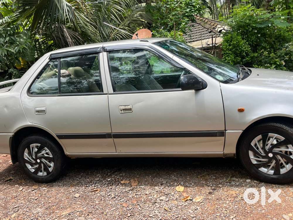 Maruti Suzuki Esteem 2003 Petrol Well Maintained
