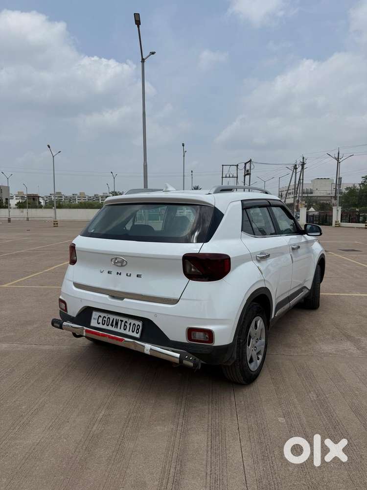 Hyundai Venue S Mt 1.2 Kappa, 2022, Petrol