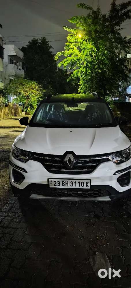 Renault Triber Amt Rxz 2023 Urgent