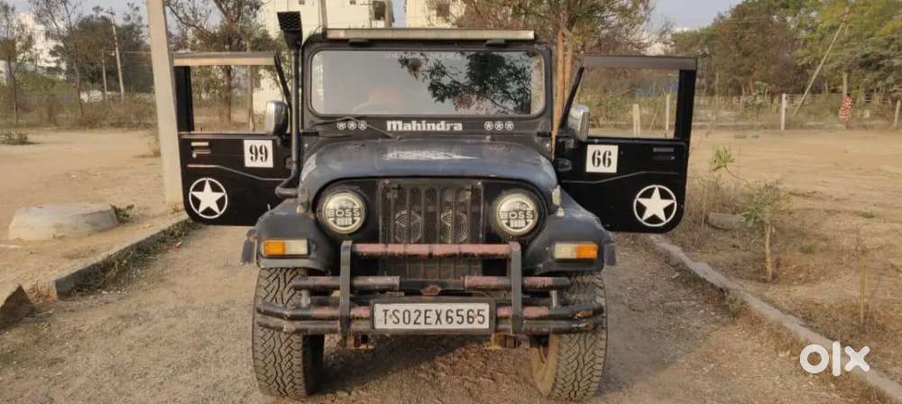 Mahindra Jeep Commander 750 2012