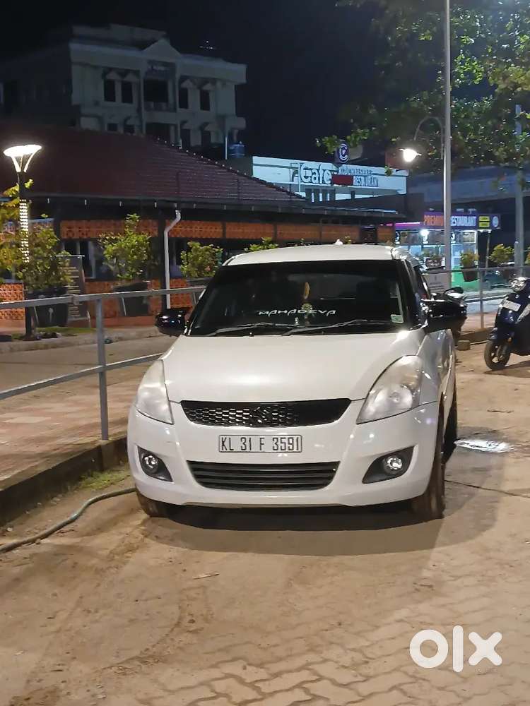 Maruti Suzuki Swift 2013. Neat Condition. 4 New Speakers. Fog Lamp Etc