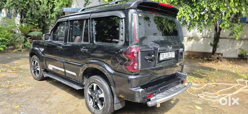 Mahindra Scorpio 2024 Diesel Manual