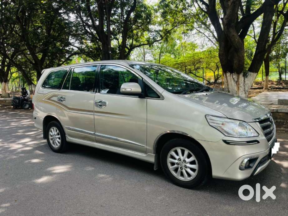 Toyota Innova 2.5 Zx 7 Str Bs-iv, 2014, Diesel