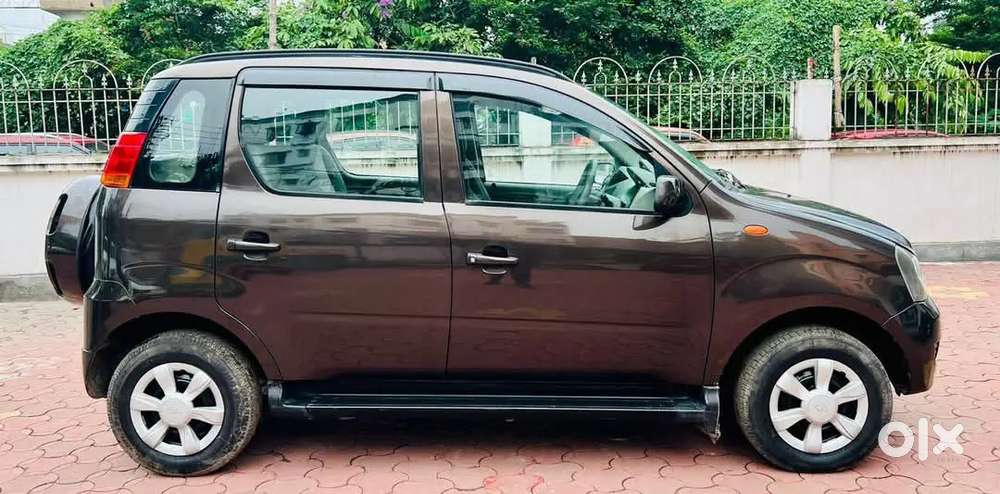 Mahindra Quanto 1.5 C4 2013 Year