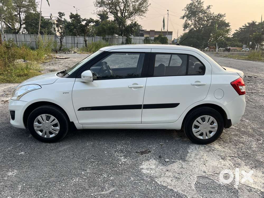 Maruti Suzuki Swift Dzire 1.2 Vxi Bsiv, 2014, Petrol