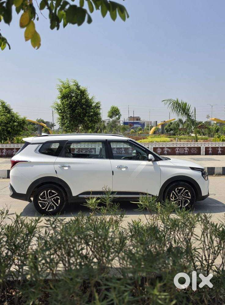 Kia Carens 1.5 Luxury Plus Diesel 6 Str, 2022, Diesel