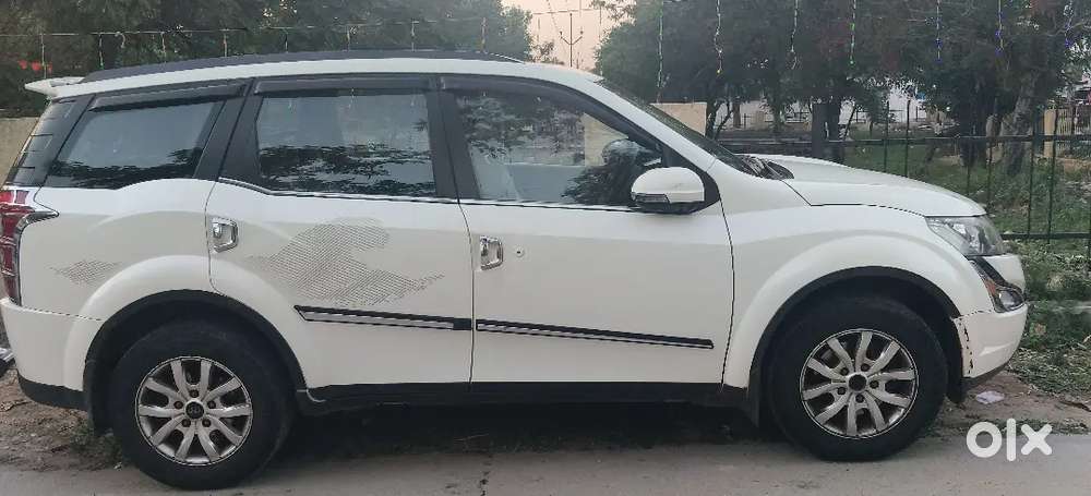 Mahindra Xuv500 2015 Diesel 180000 Km Driven
