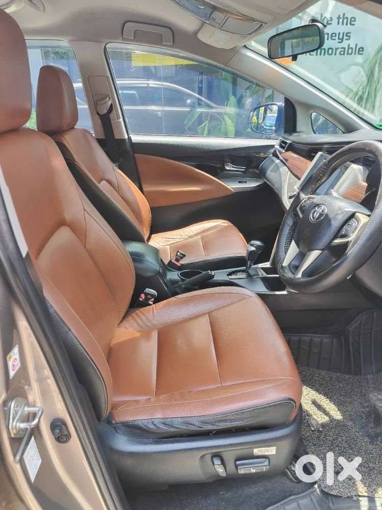 Toyota Innova Crysta 2.8z Automatic, 2017, Diesel