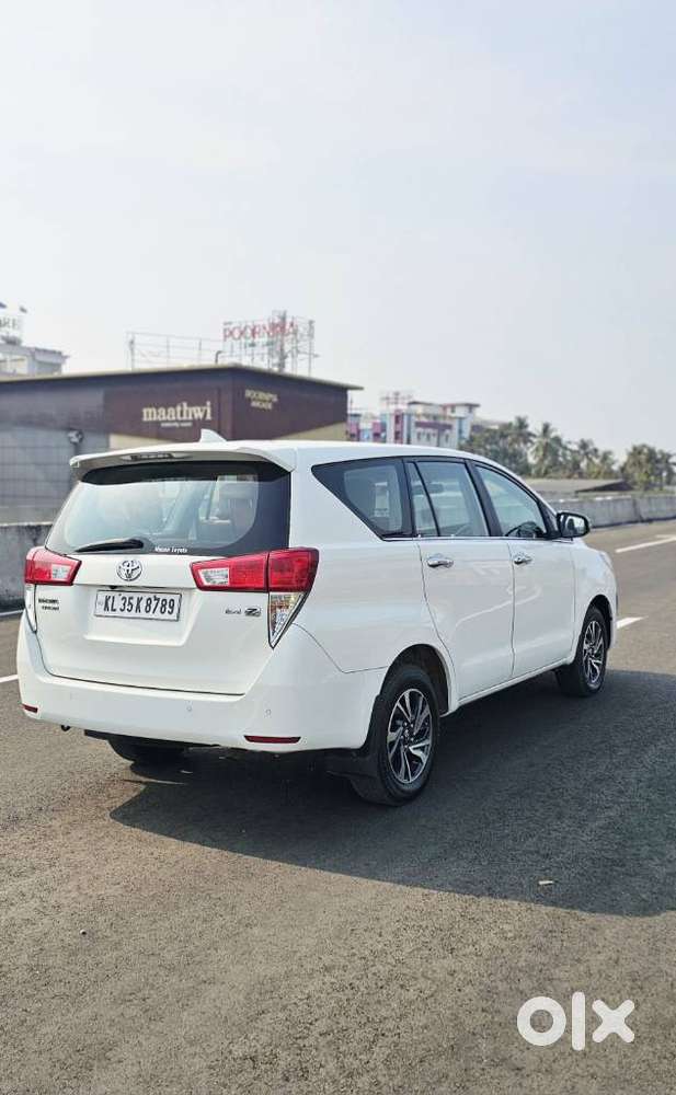 Toyota Innova Crysta