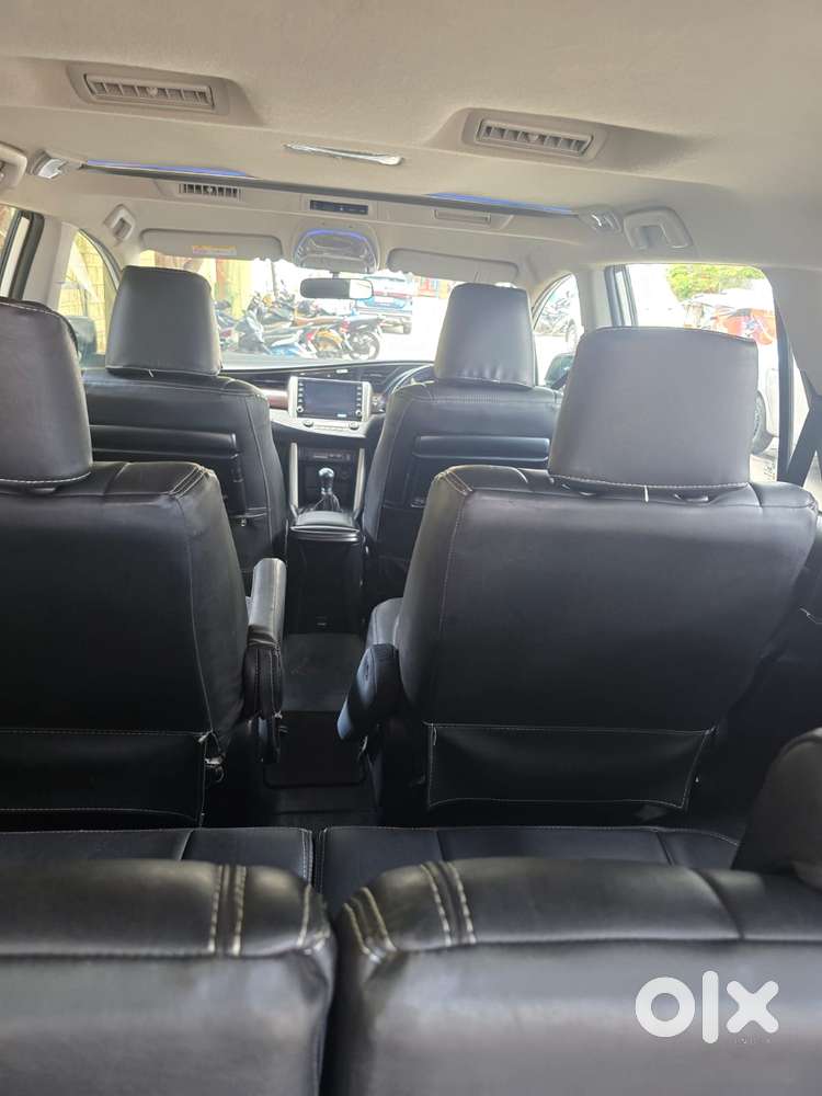 Toyota Innova Crysta 2.4 V 7 Str, 2022