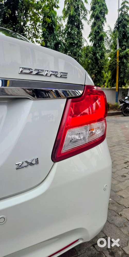 Maruti Suzuki Dzire 1.2 Zxi, 2018, Petrol