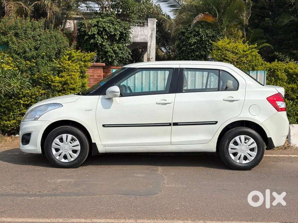 Maruti Suzuki Swift Dzire 1.2 Vxi Bsiv, 2013, Petrol