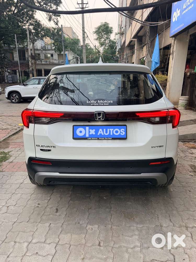 Honda Elevate V Mt, 2025, Petrol