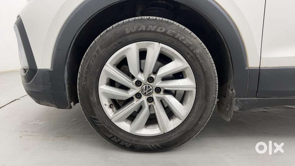 Volkswagen Taigun 1.0 Tsi Highline At, 2022, Petrol