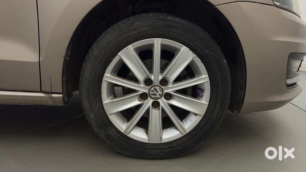 Volkswagen Vento Petrol Highline, 2016, Petrol