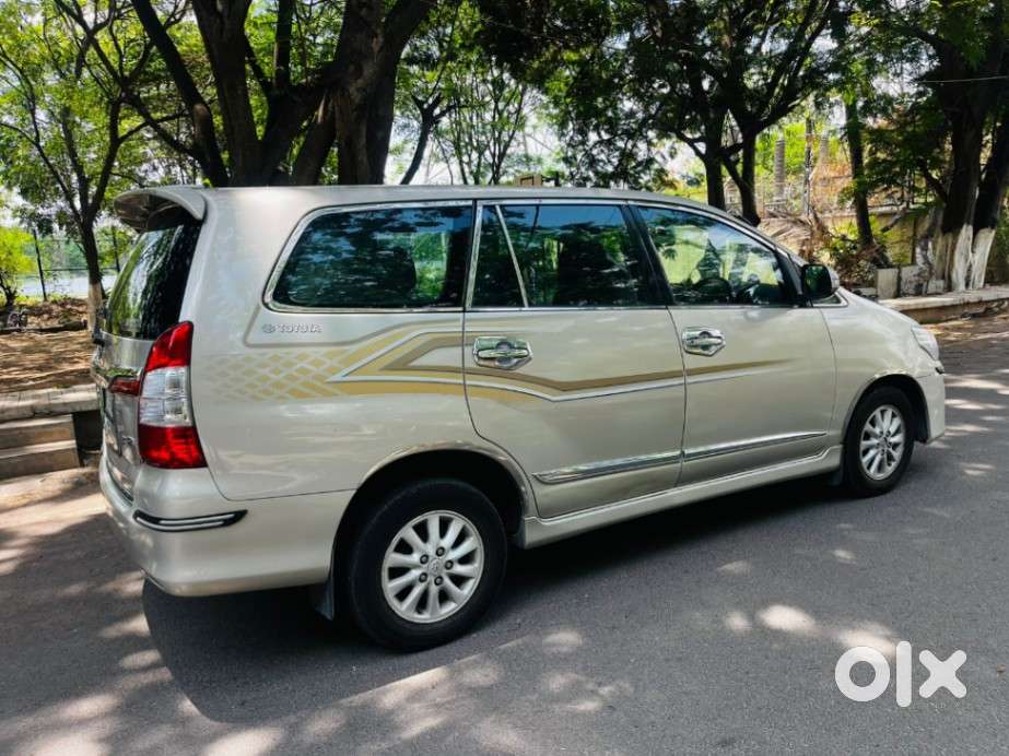 Toyota Innova 2.5 Zx 7 Str Bs-iv, 2014, Diesel