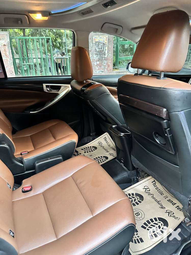 Toyota Innova Crysta [2020-ongoing] 2.4 Zx 7 Str, 2022, Diesel