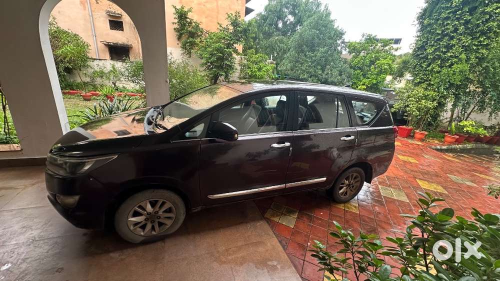 Toyota Innova Crysta 2017