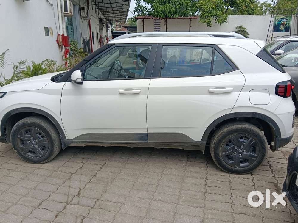 Hyundai Venue Sx, 2024, Petrol