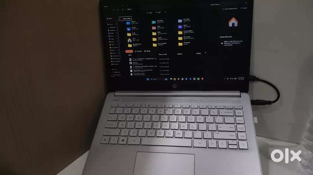 HP 13 inch, i3 10th gen CPU, 8gb ddr4 ram, 512 gb ssd