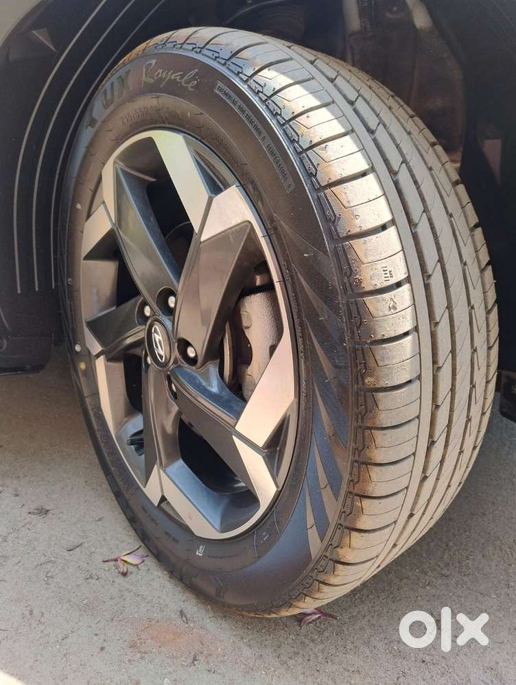 Hyundai Alcazar 2.0 Signature (o) Petrol At 6 Str Dual Tone, 2022, P..