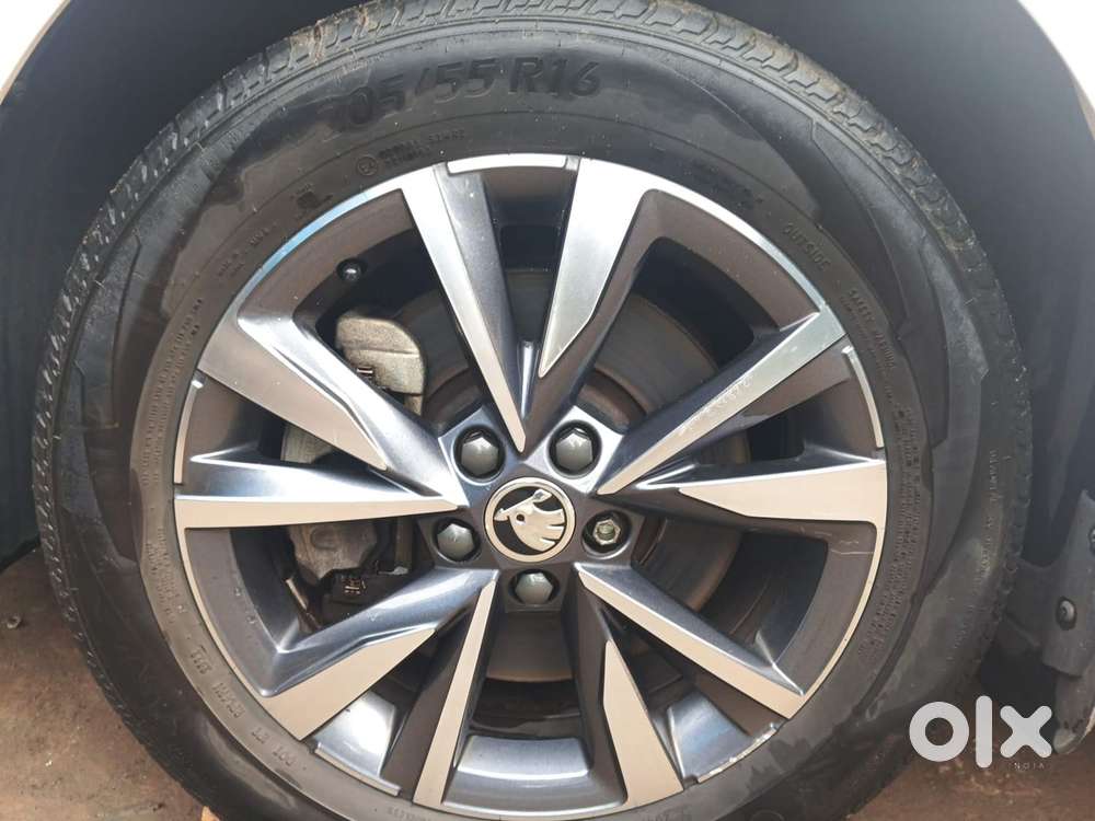 Skoda Slavia Style 1.5l Tsi Dsg, 2022, Petrol