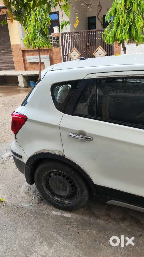 Maruti Suzuki S-cross 2016 Diesel Well Maintained
