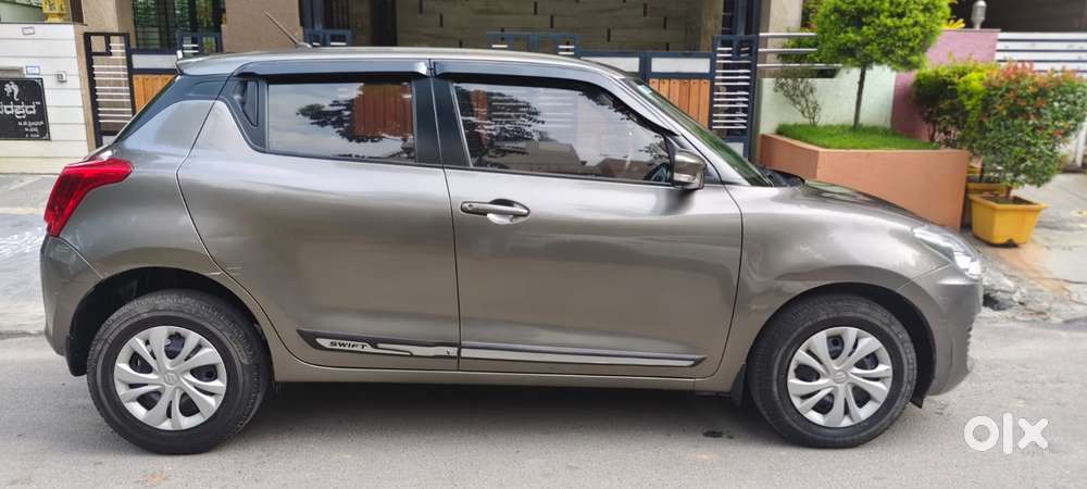 Maruti Suzuki Swift Vxi, 2020, Petrol