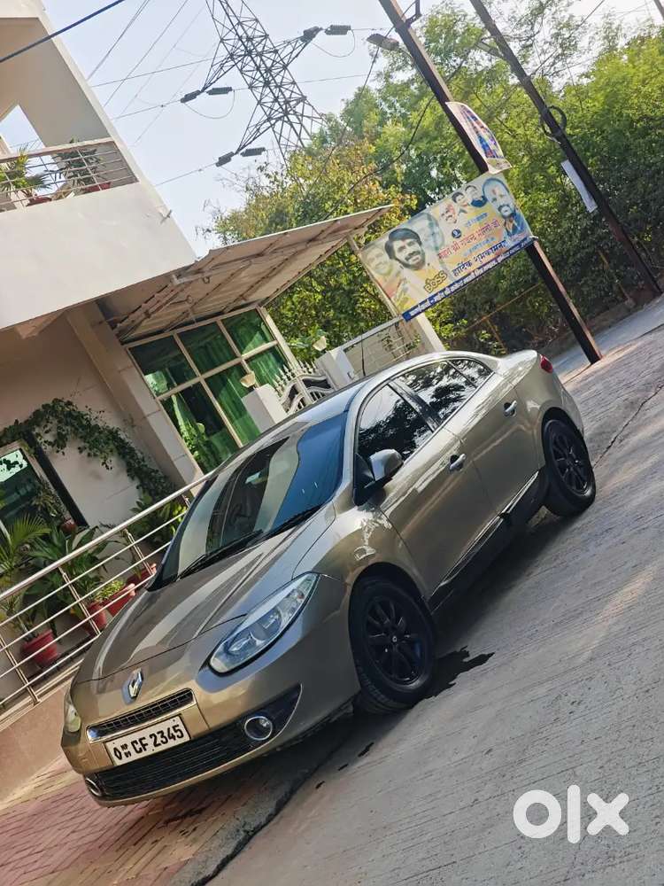 Renault Fluence 2012 Petrol Plus Cng  33500 Km Driven 2nd Owner