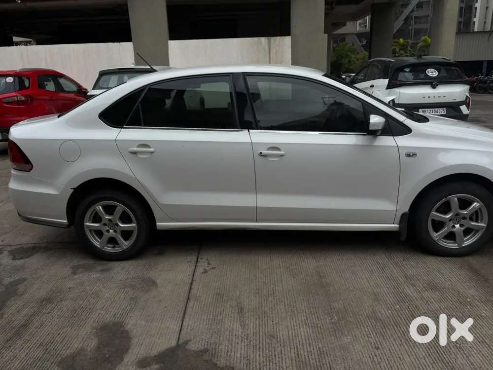 Volkswagen Vento Highline 2014
