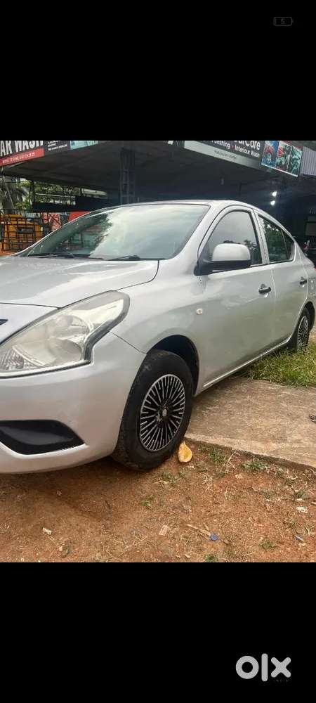 Nissan Sunny 2016 Diesel 120000 Km Driven