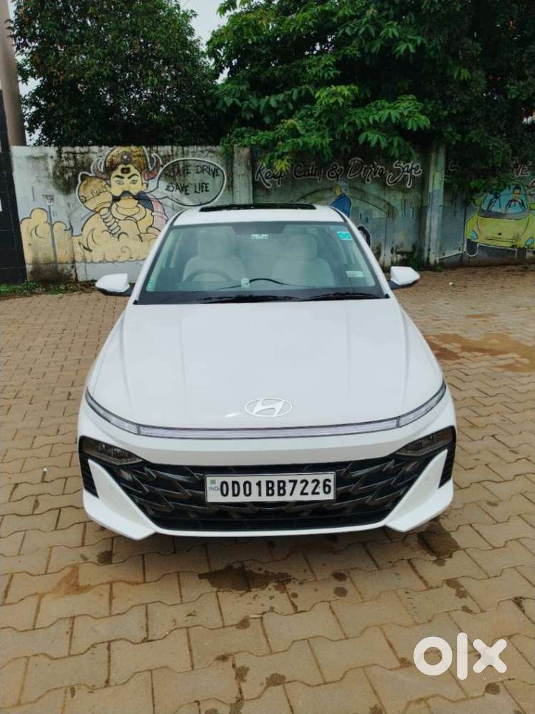 Hyundai Verna 1.5 Mpi Mt Sx (o), 2025, Petrol