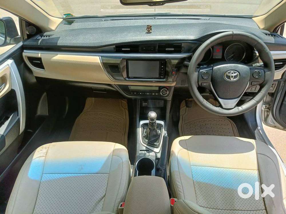 Toyota Corolla Altis 1.8g Limited, 2015, Petrol
