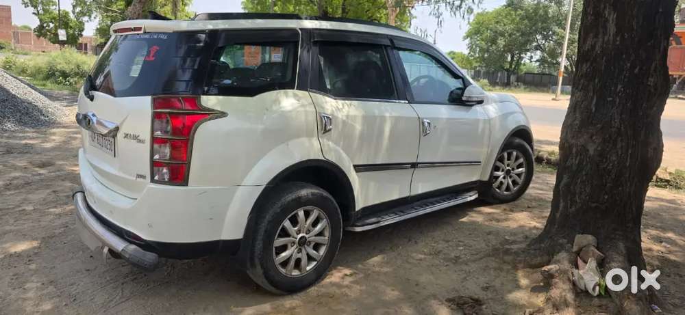Mahindra Xuv500 2017 Diesel 130000 Km Driven