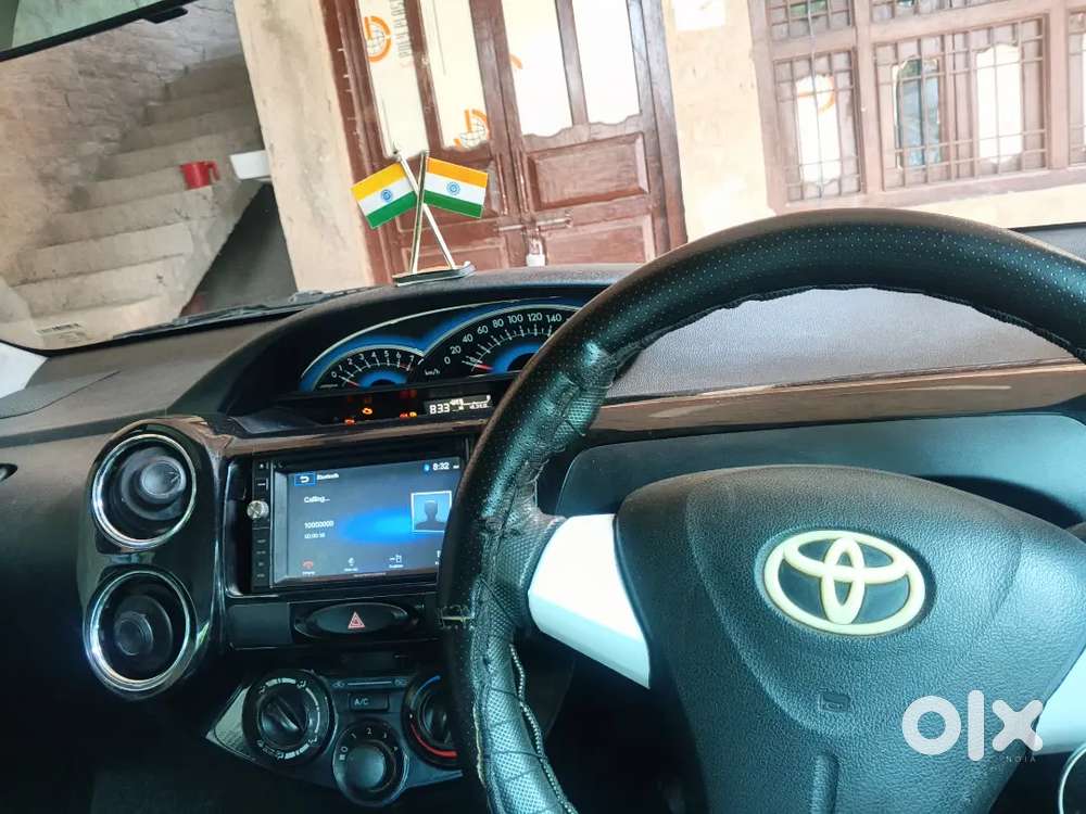 Toyota Etios Cross 2016