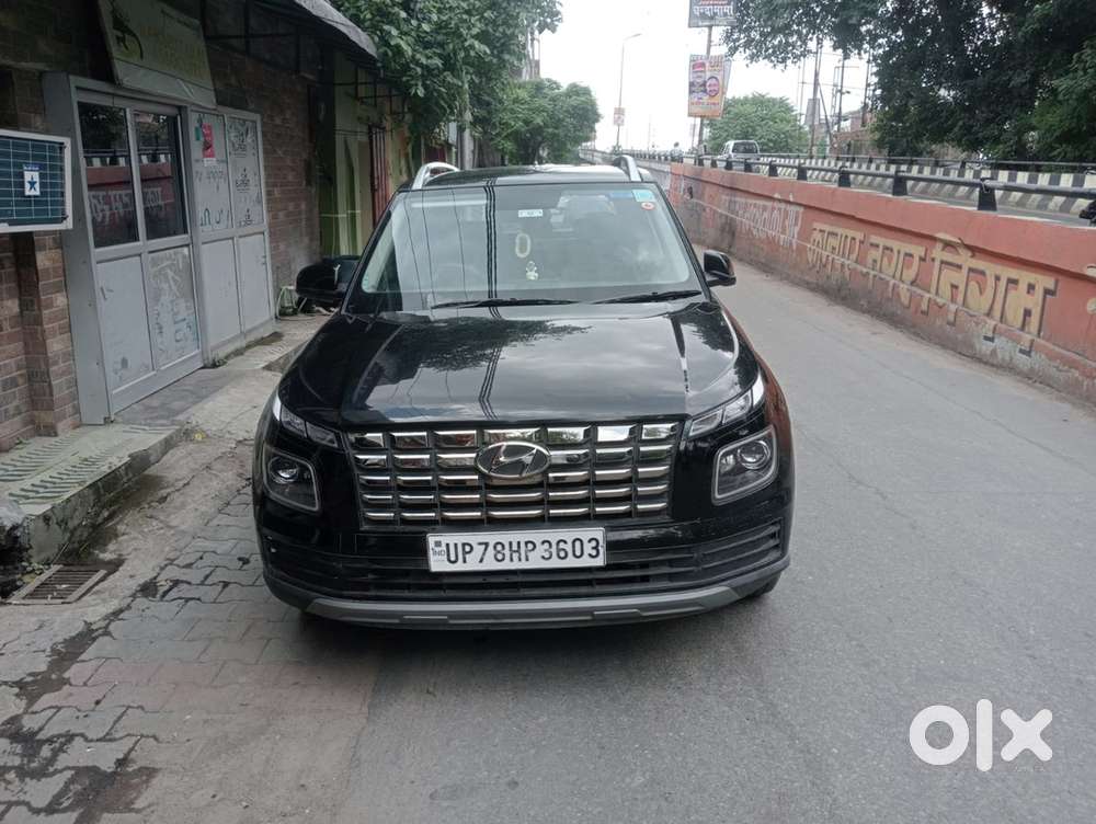 Hyundai Venue Petrol 2023
