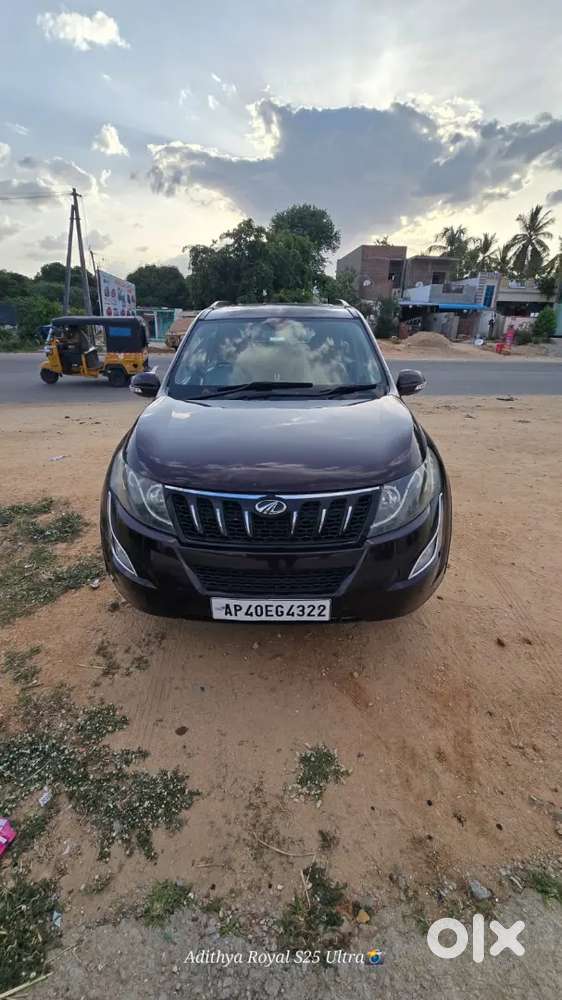 Mahindra Xuv500 2.2 W10 2015