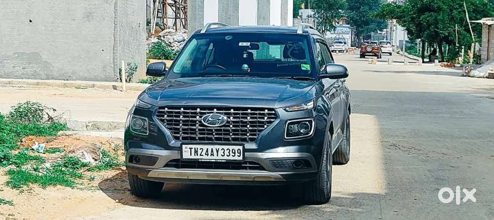 Hyundai Venue 2022 Diesel Well Maintained